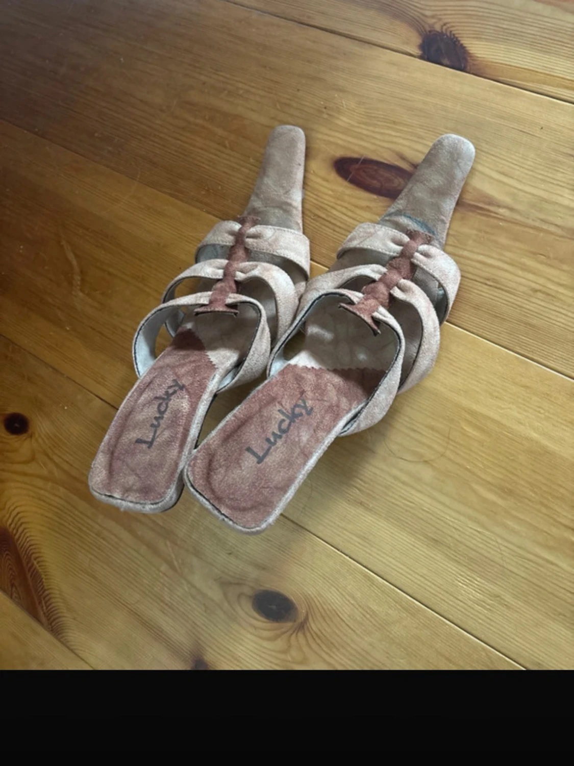 Beige mocka pumps från Lucky Brand
