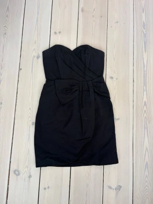 Svart bandeuklänning - Supersnygg!!🖤🖤