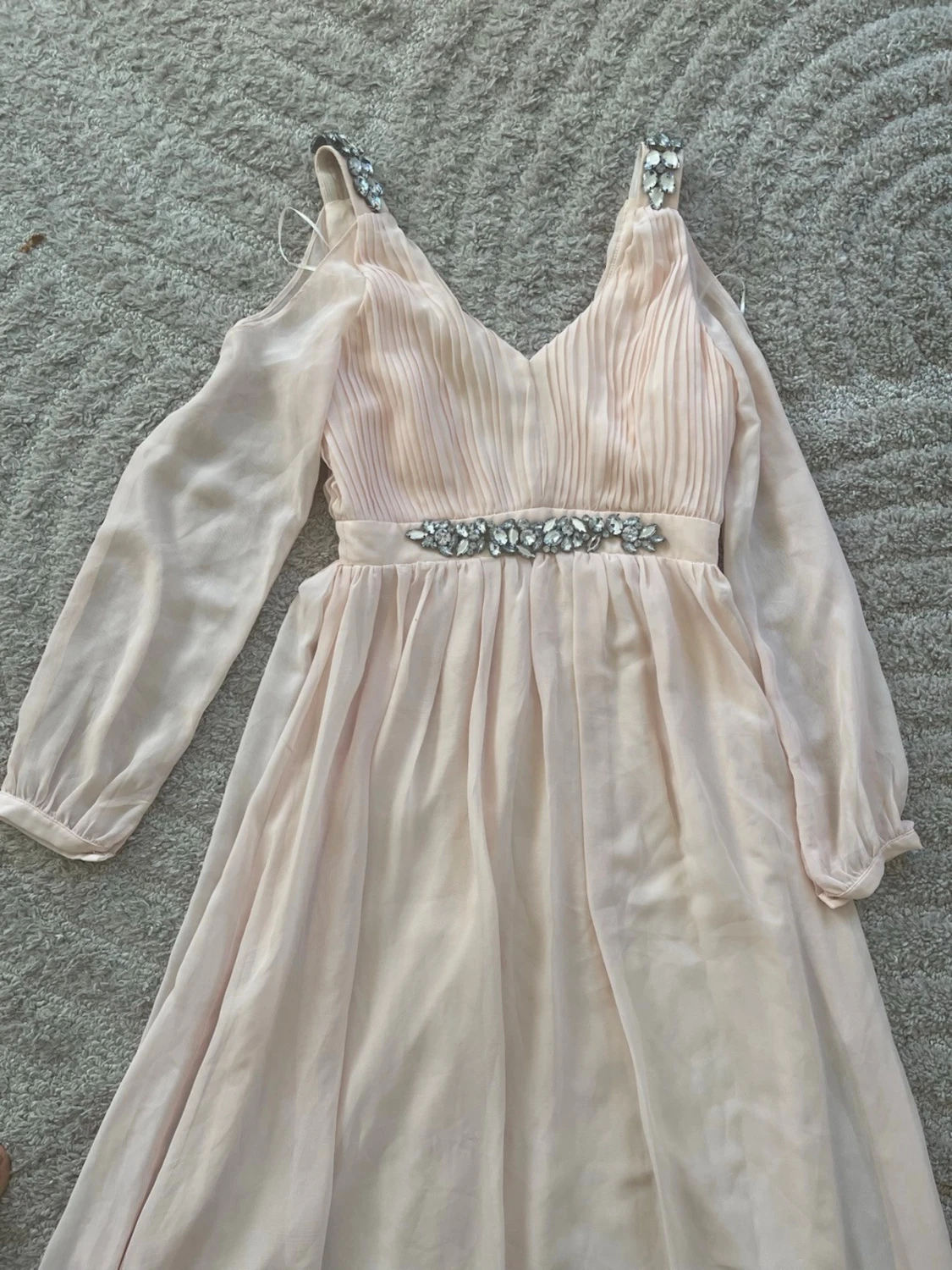 Ljusrosa långklänning med strassdetaljer - 2