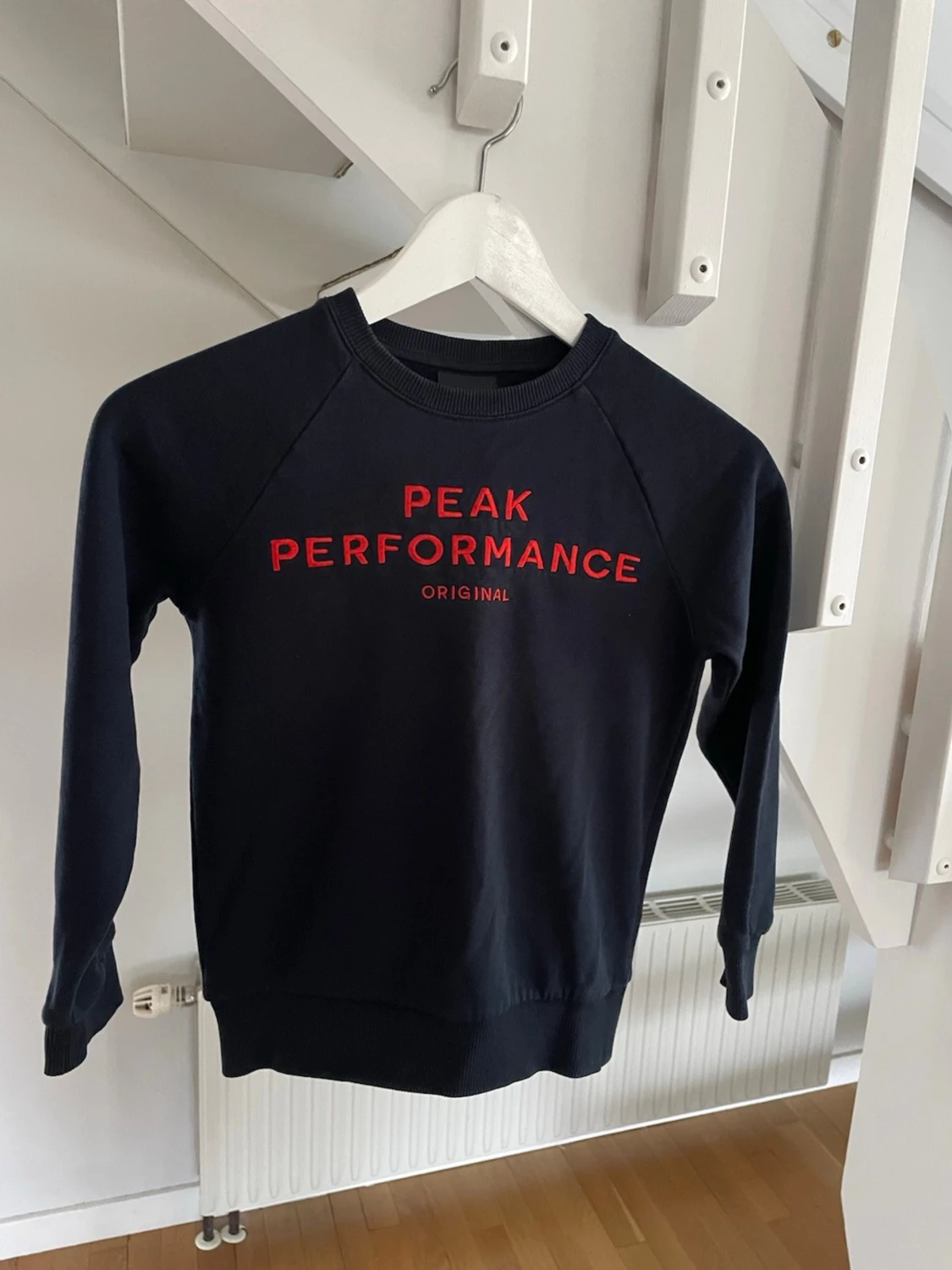 Mörkblå sweatshirt Peak Performance - 1