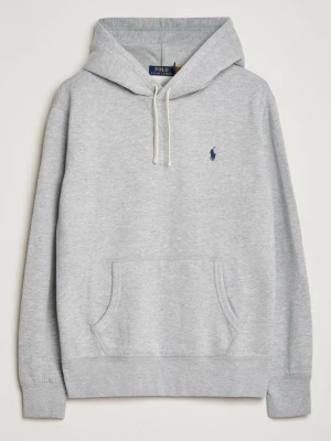 Grå hoodie från Polo Ralph Lauren - Snygg grå hoodie från Polo Ralph lauren. M och jag är 175 cm och den passar men skulle sitta bättre om man va lite kortare. Inga smutsfläckar eller hål i tröjan, väldigt bra skick. Priset går diskuteras vid snabb affär 