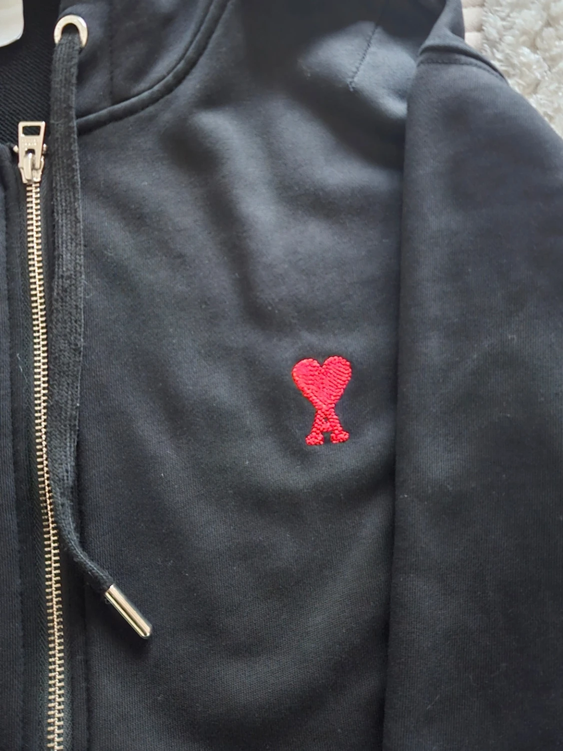 Svart zip up hoodie från Ami Paris - 2