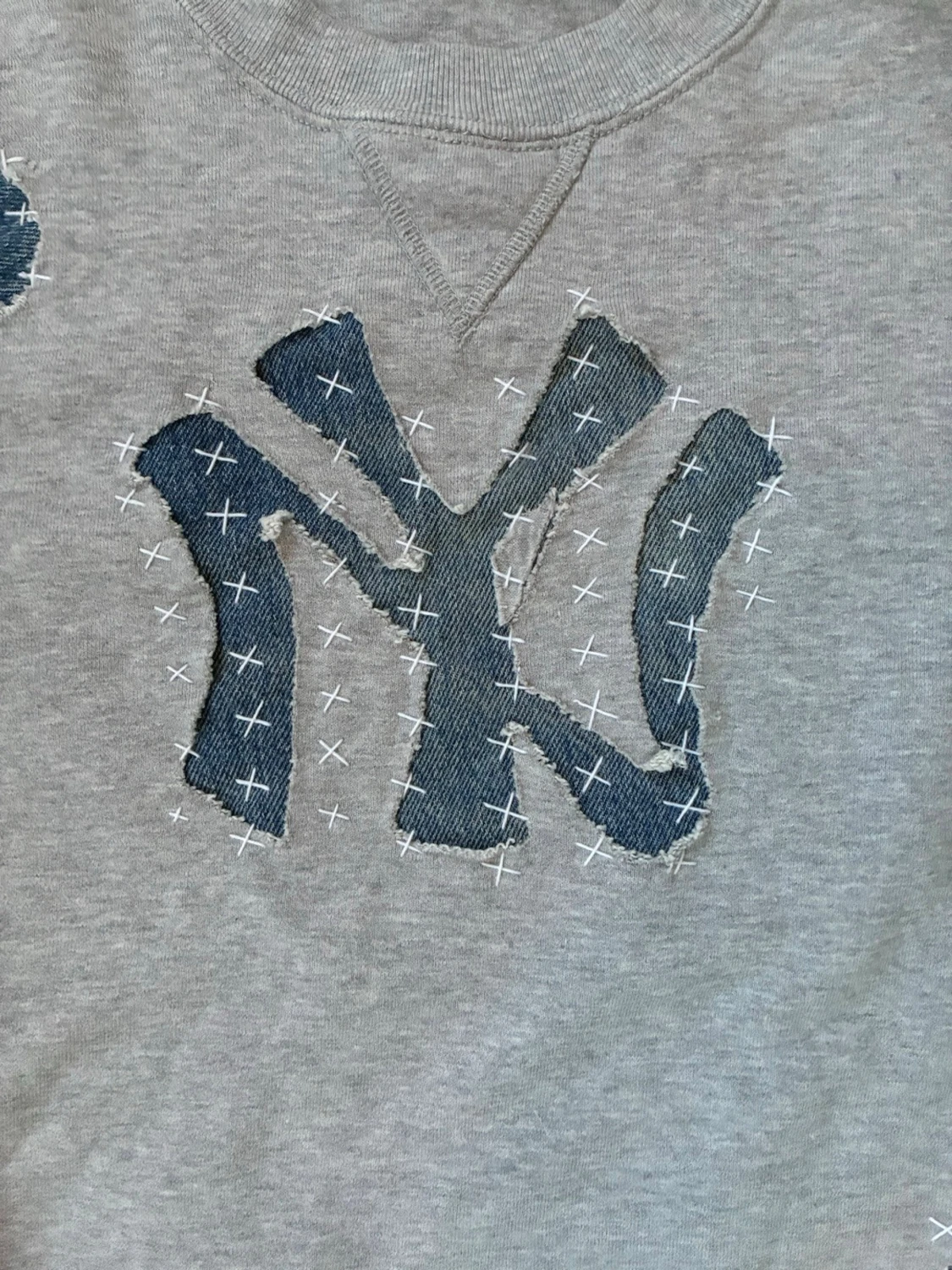 1 of 1 Handmade sweatshirt - 3