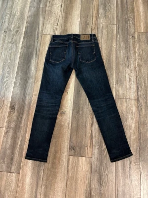 Selected Homme Jeans - Snygga jeans i Slim modell storlek 30/32. Jätte bra skick 