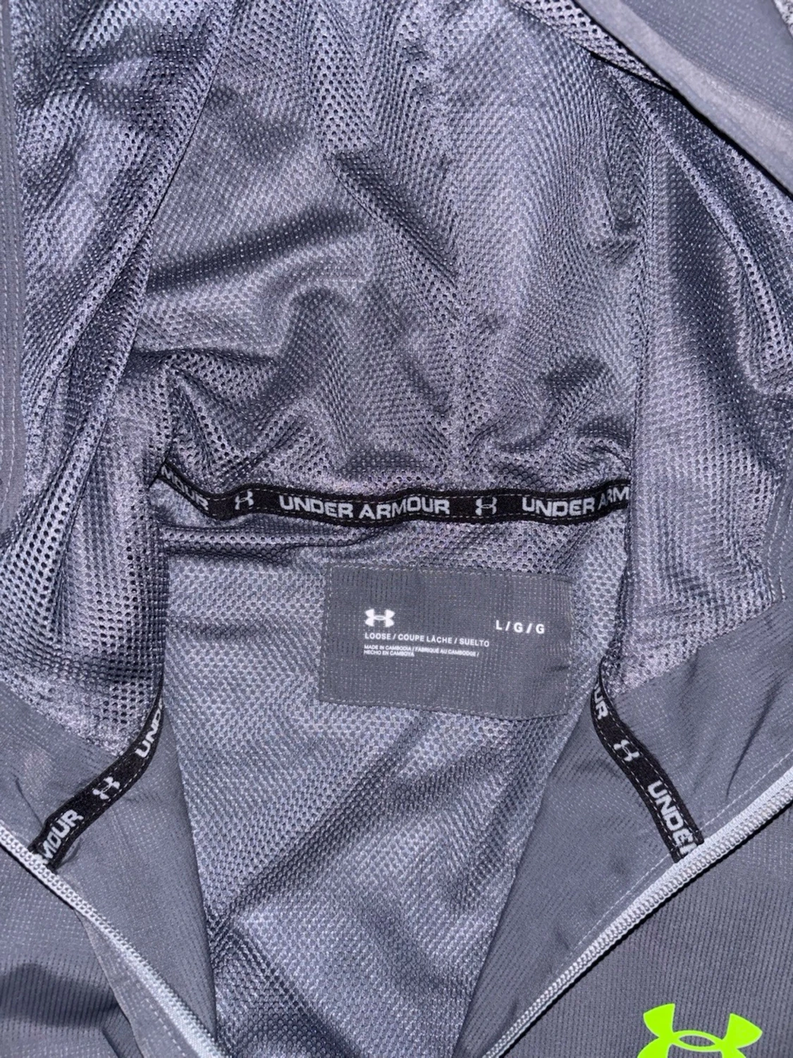 Grå windbreaker från Under Armour - 2