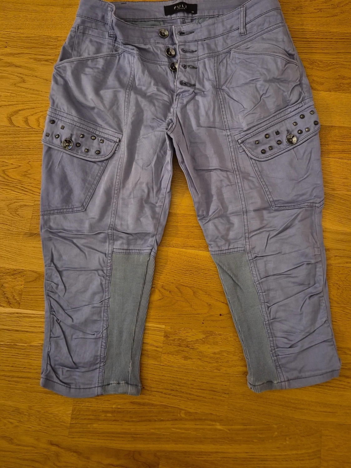 Grå cargobyxor med nitar från PULZ - 1