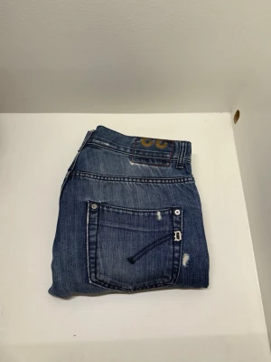 Dondup George jeans - Säljer nu dessa Dondup George jeans, skriv för fler bilder/frågor🙌🏼