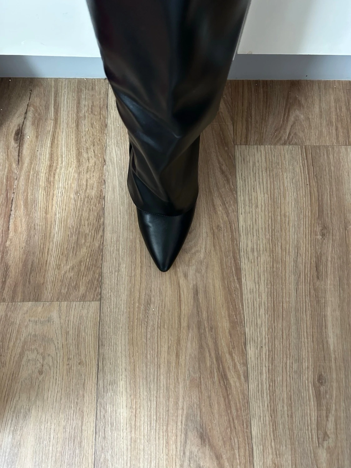 Svarta höga boots med spetsig tå - 2