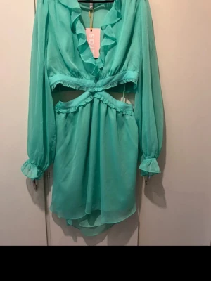 Cras klänning strl 40 - Helt ny klänning från Cras strl 40. Nypris: 2.000 kr. 