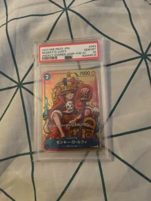 One Piece Monkey D. Luffy samlarkort - Säljer ett japanskt samlarkort från One Piece med Monkey D. Luffy, graderat GEM MT 10 av PSA. 