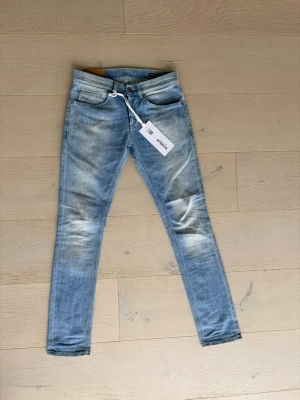 Ljusblå skinny jeans från Dondup - Helt nya dondup jeans. Köpta för 2500kr på United fashion i Göteborg.