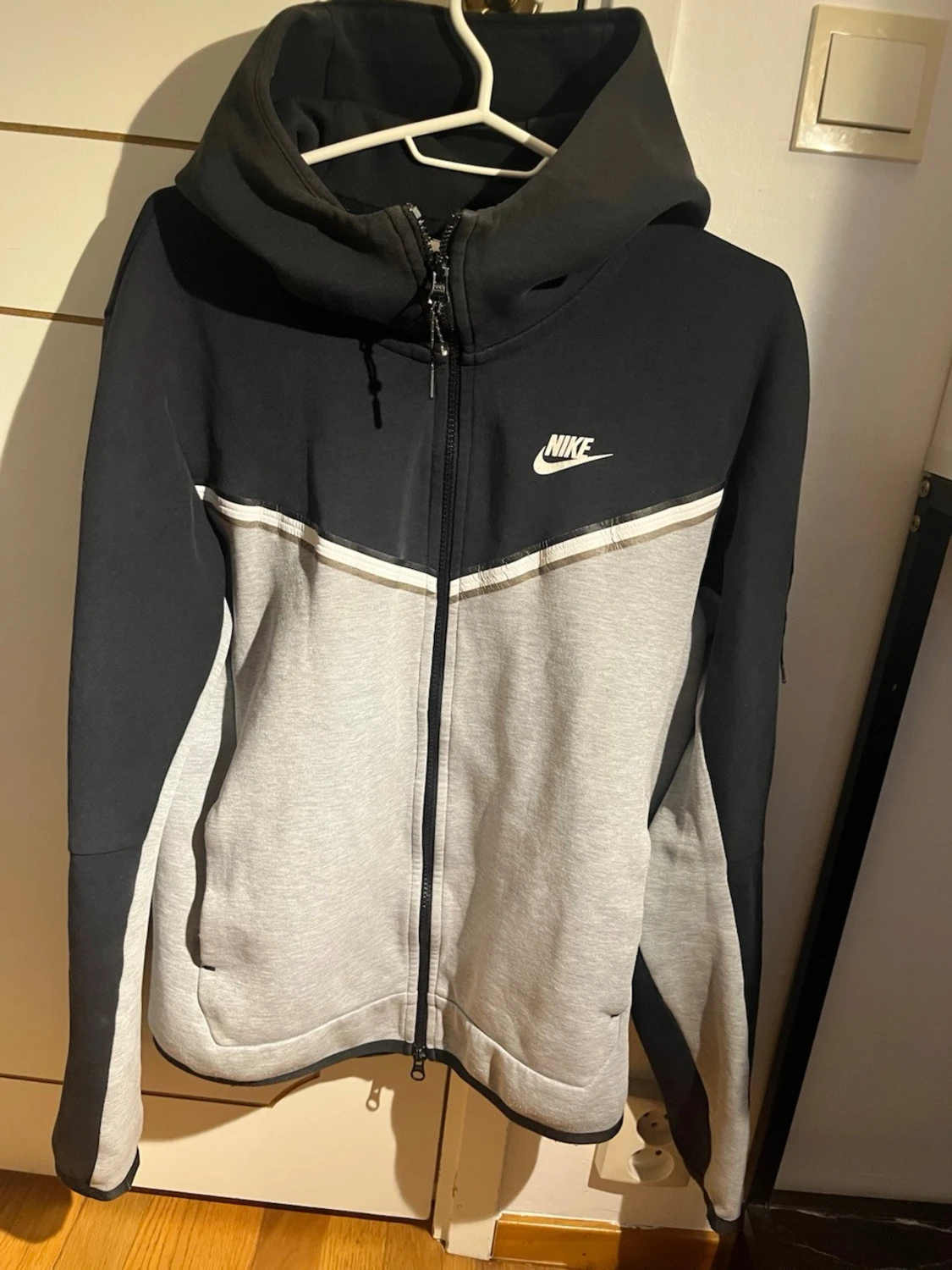 Nike hoodie med dragkedja och huva