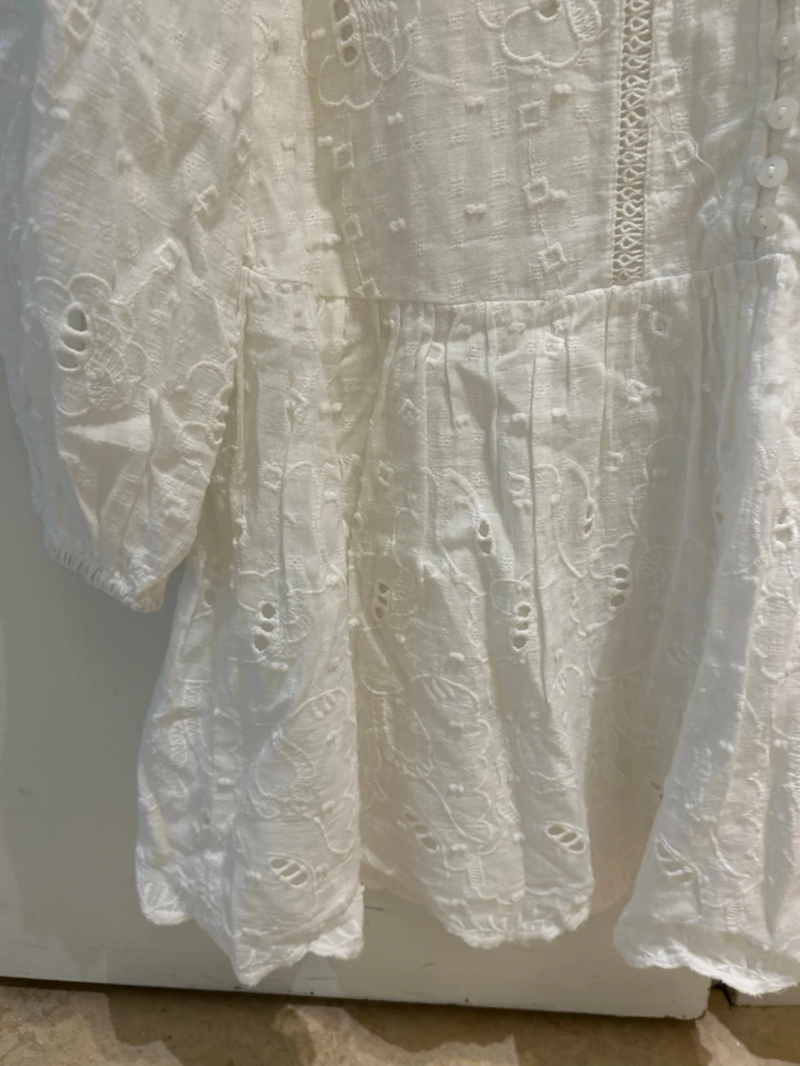  Ny Vit broderad klänning från Zara - 3