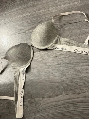 calvin klein bh - bra skick🩶