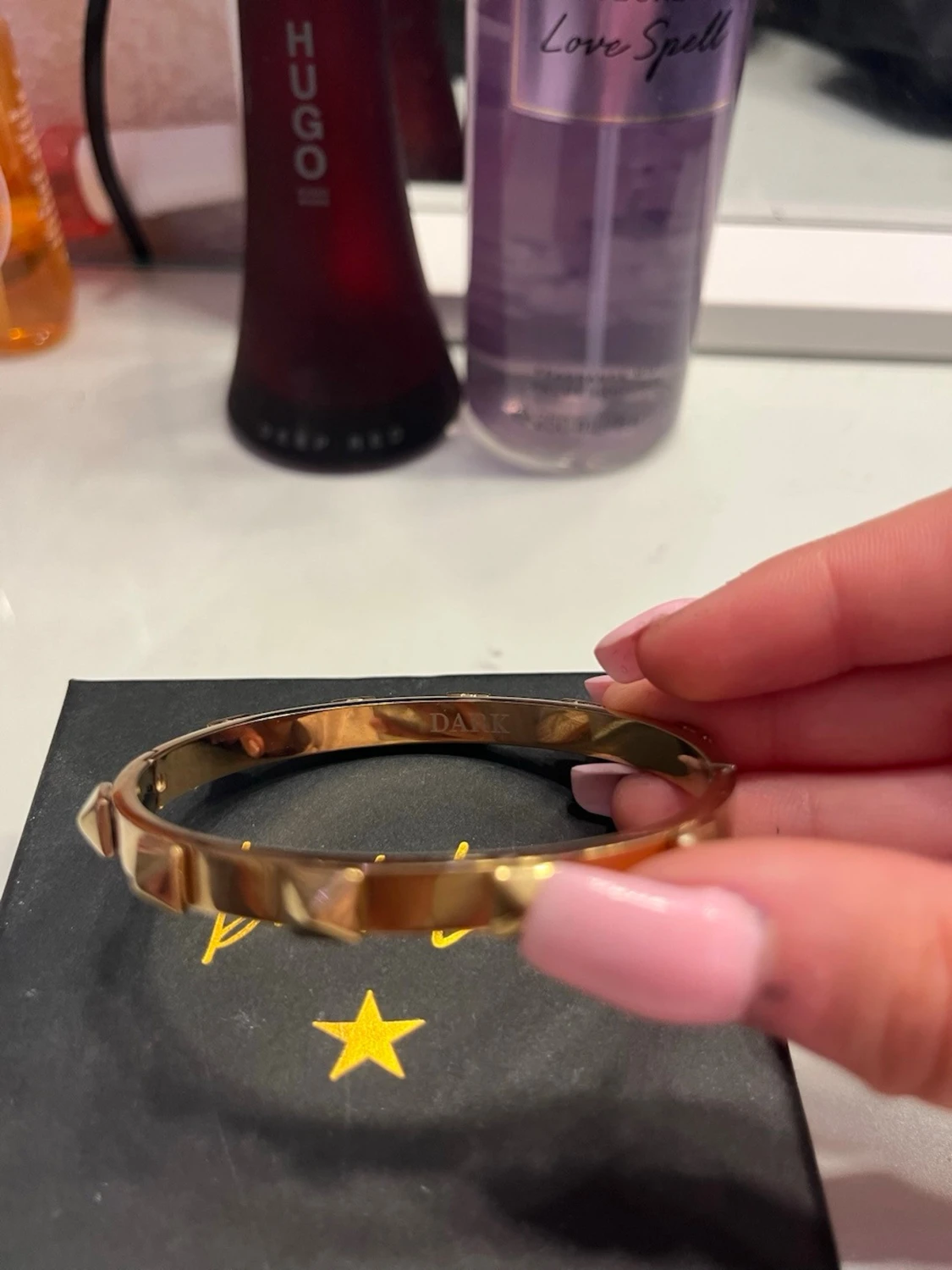 Guldfärgat armband från Dark Love - 1