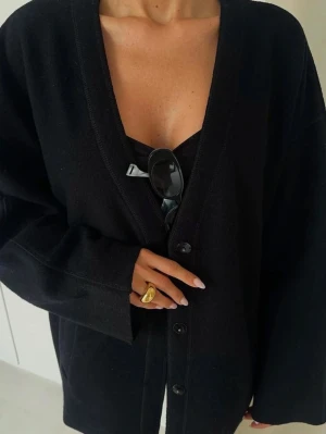Avora cardigan  - Kofta från avora 