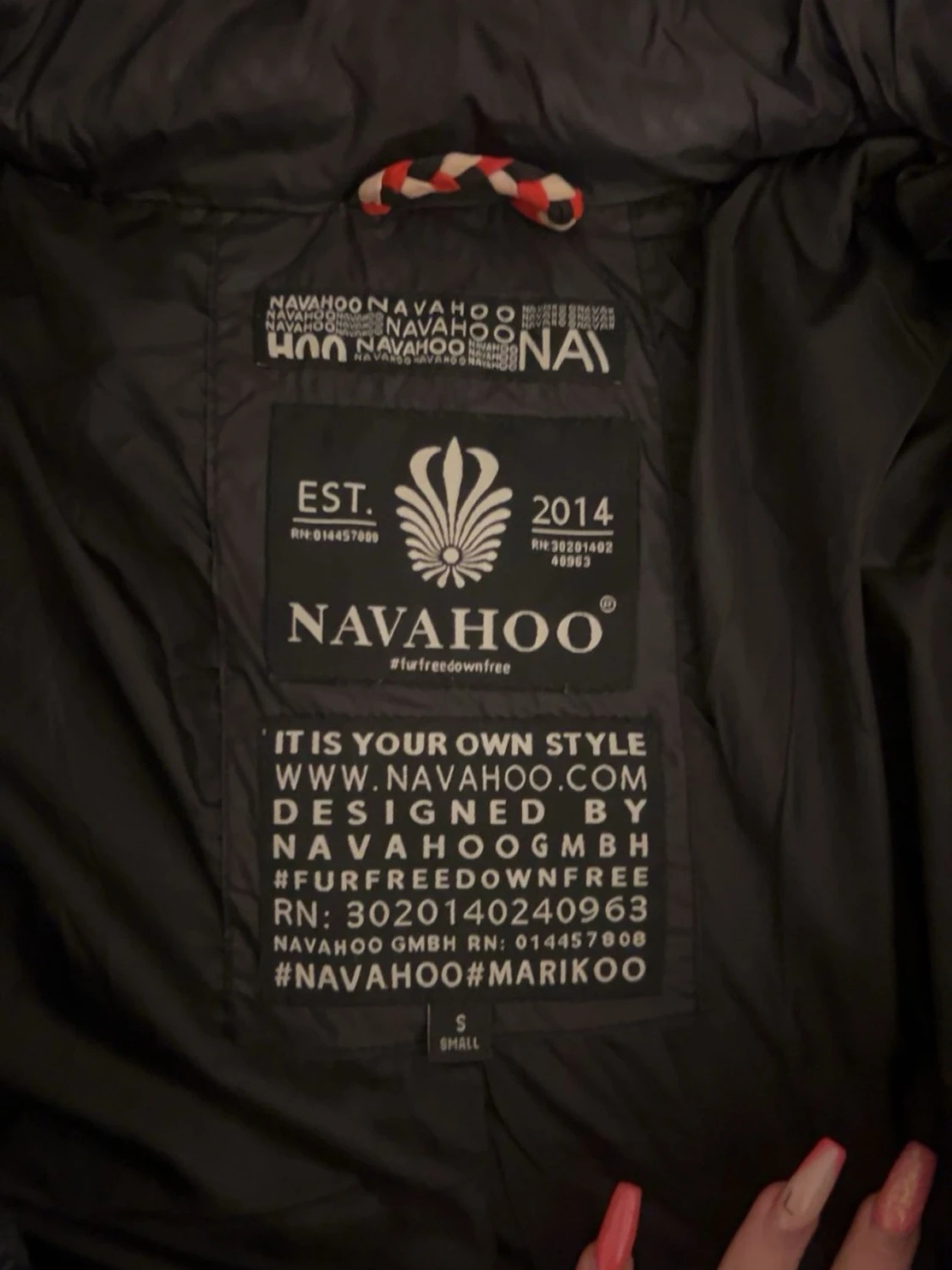 Svart pufferjacka från Navahoo - 4