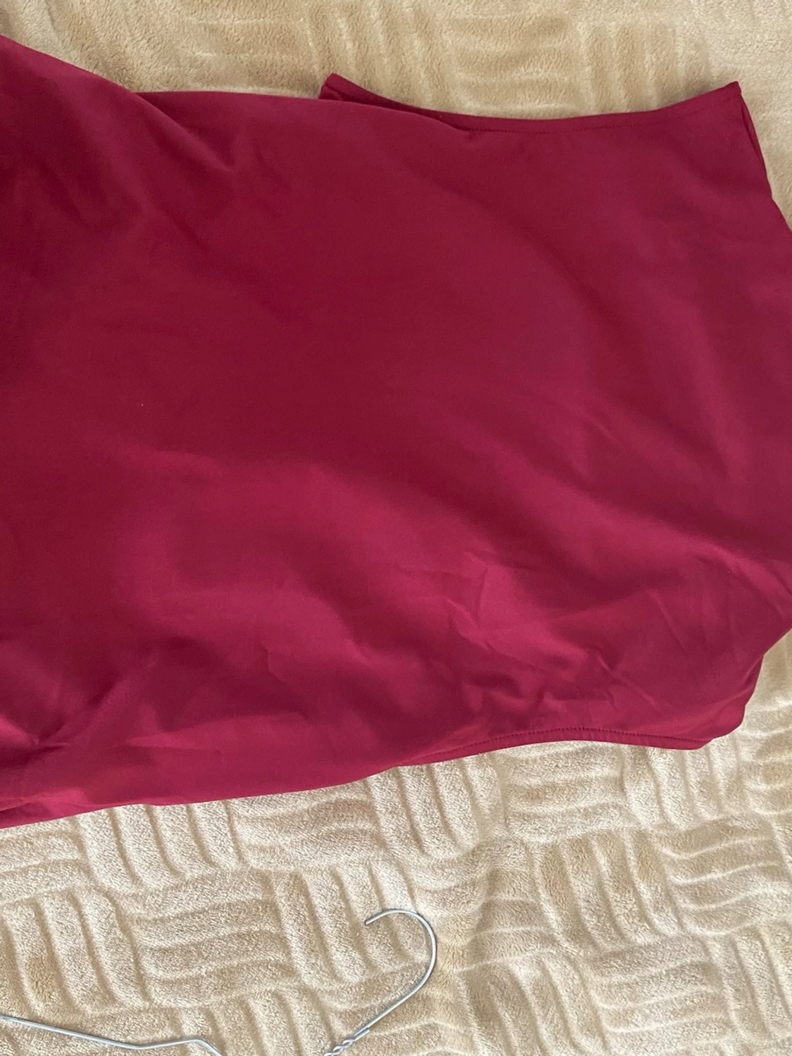 Vinröd ärmlös topp - 1