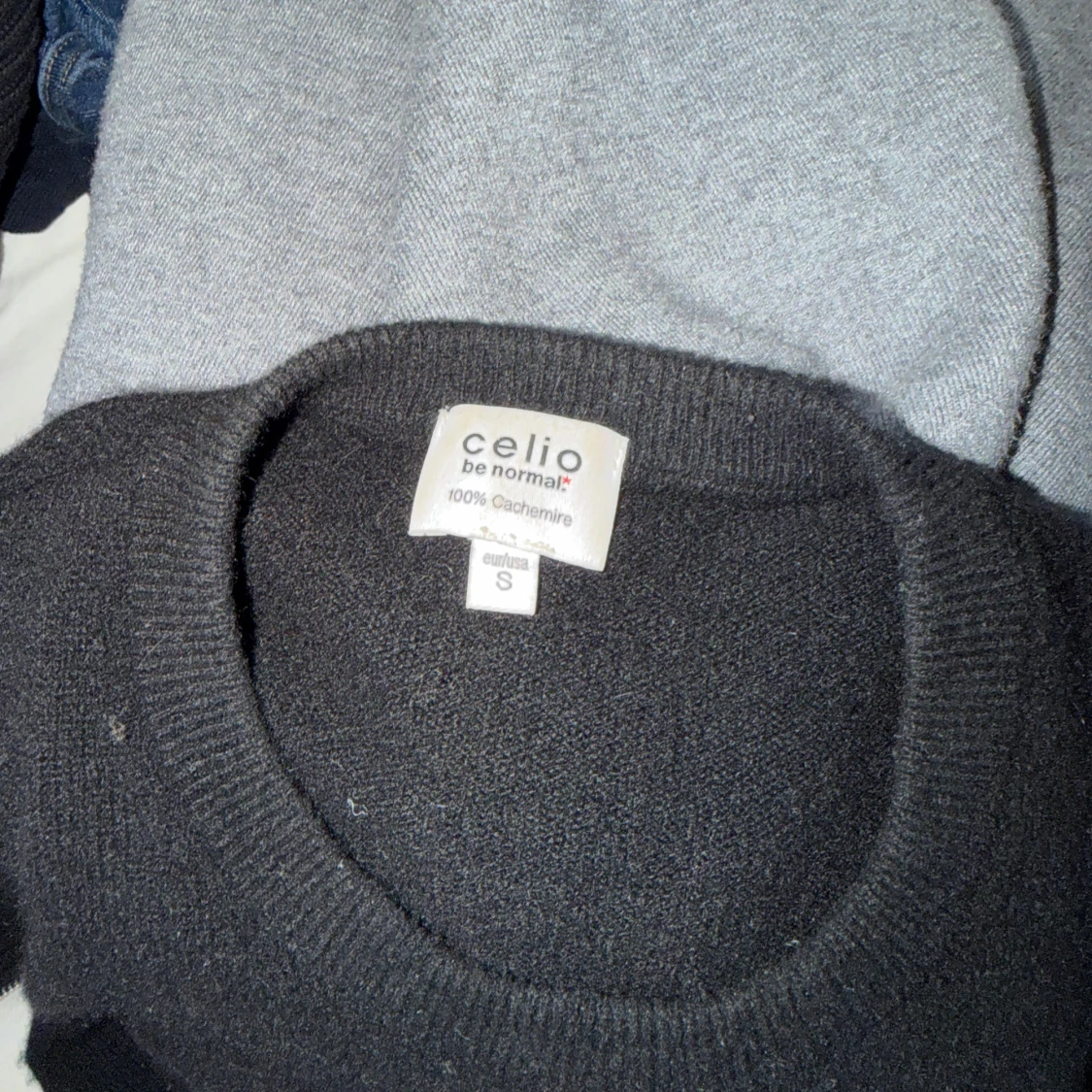 Svart cashmere-tröja från Celio