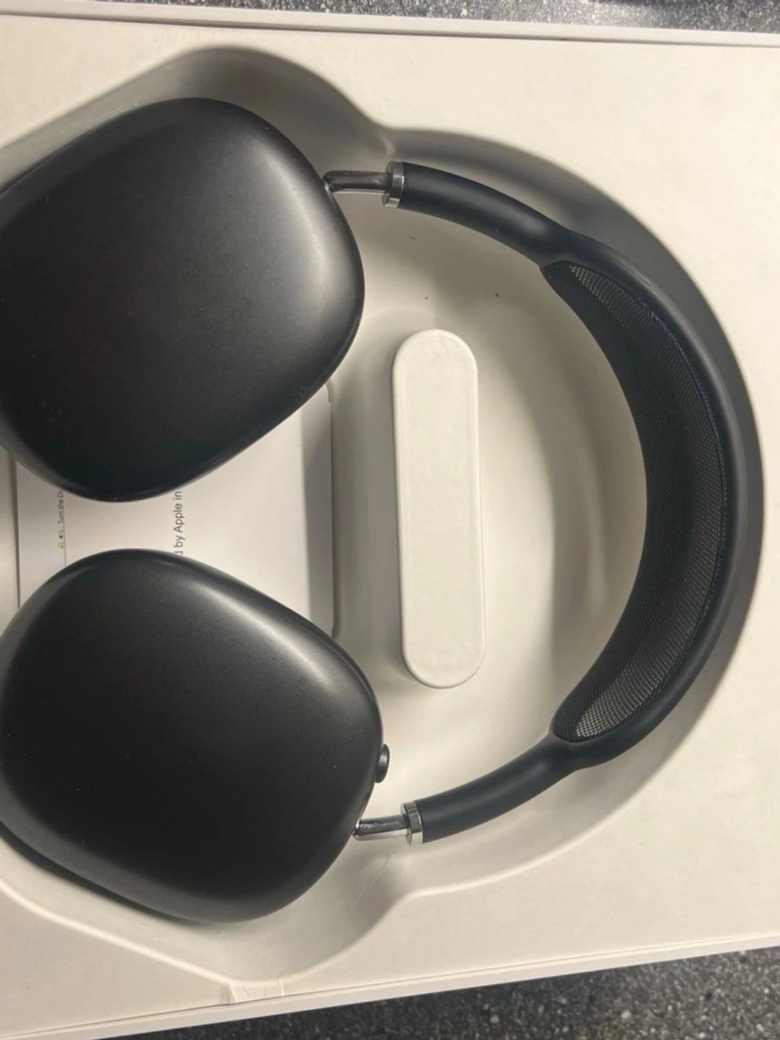 AirPods Max - 3499kr - 2