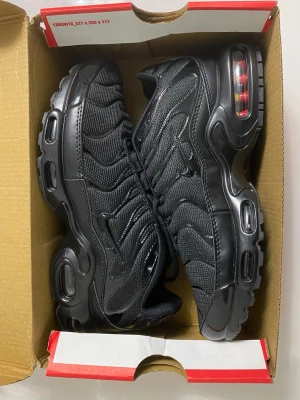 Nike tn  - Säljer nu mina skor. Helt nya aldrig använda. (Box ingår)