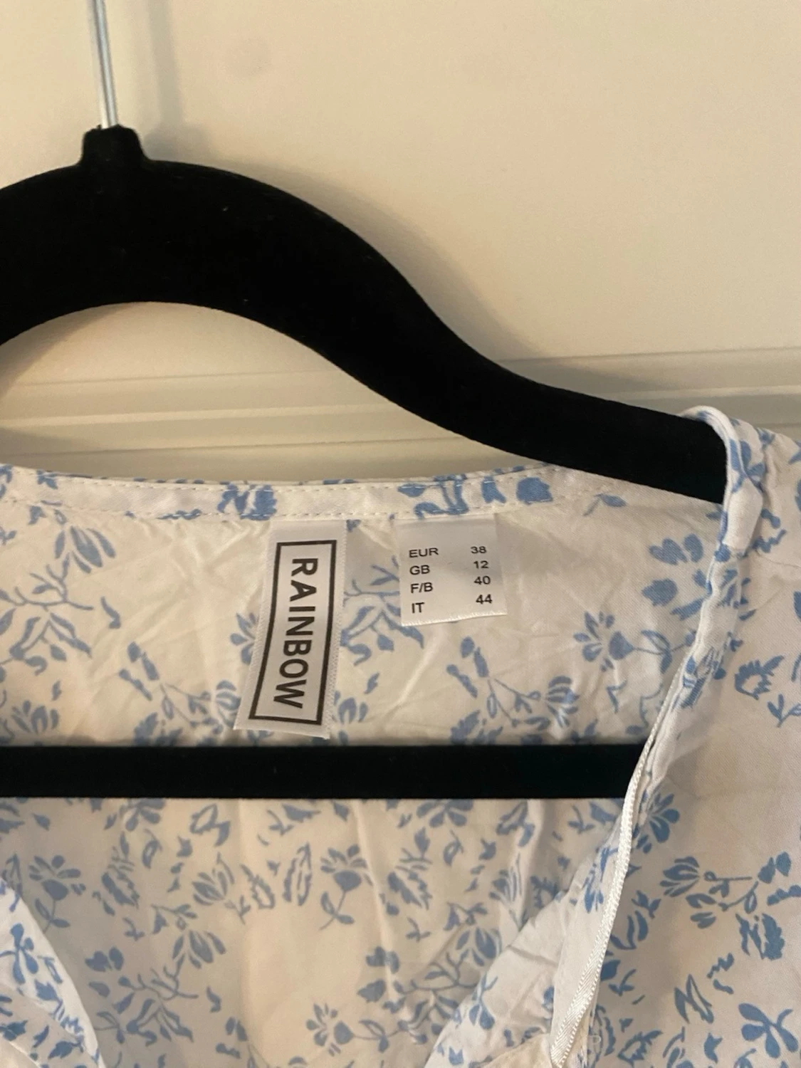 Blommig blus från Rainbow med tofsar - 1