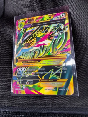Mega Rayquaza - Helt okej kondition, värd över 10 000 kr.