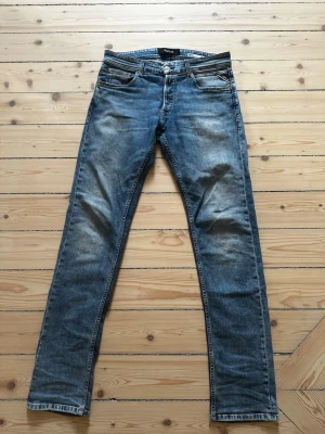 Replay Grover Jeans - Replay Jeans i modellen grover W31 L34 Bra skick Hör av dig vid minsta fundering🤝