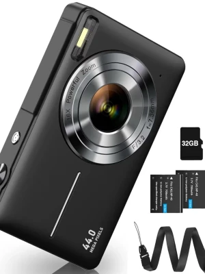 Svart digitalkamera 44MP 16x zoom ( ENDAST KAMERA) - Snygg svart digitalkamera med 44 megapixlar och 16x optisk zoom. Kameran har en stor lins med silverfärgad ring, inbyggd blixt och levereras med 32GB minneskort, två batterier och handledsrem. Perfekt för dig som vill ta skarpa bilder och filmer.
