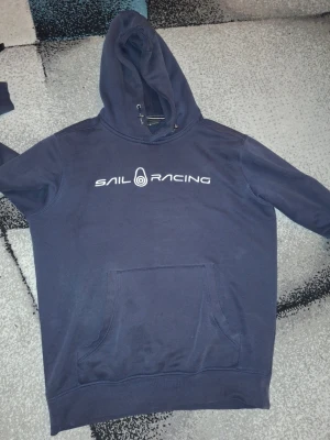 Sail racing hoodie - Använt hoodie i bra skick 