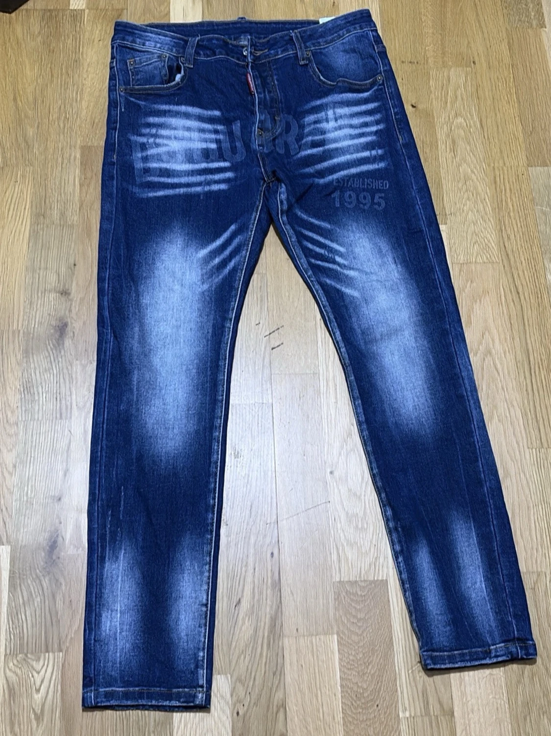 jeans