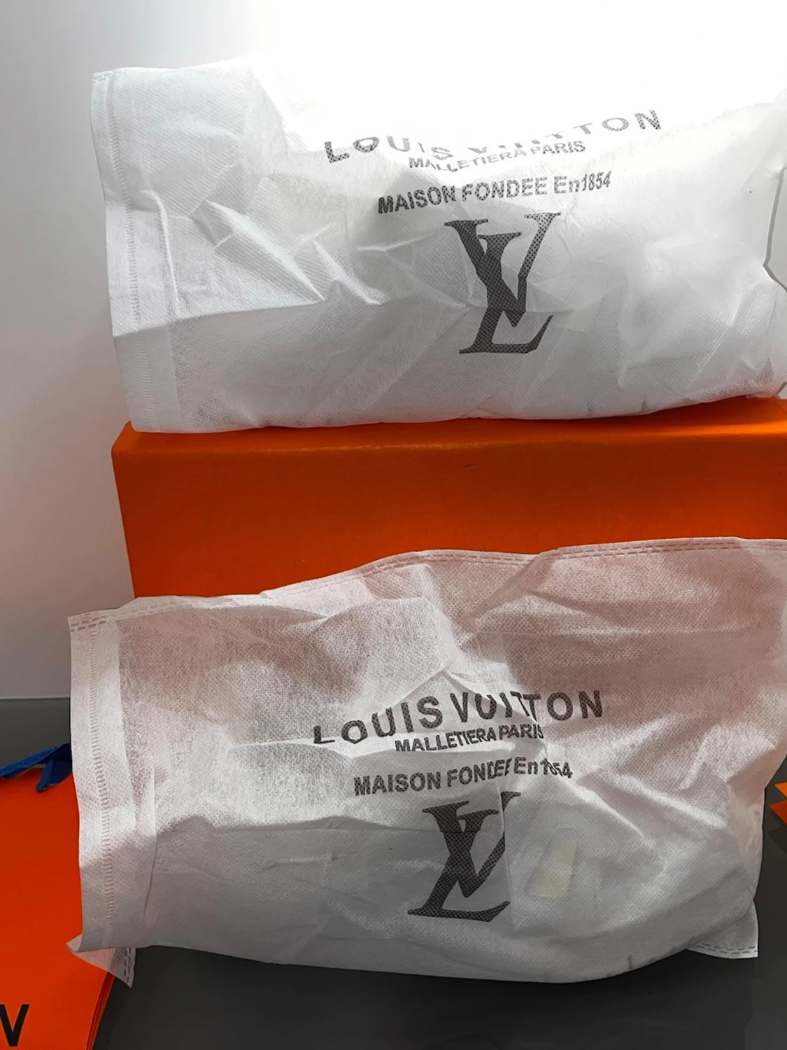 Lvsneakers - 1