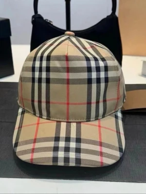Burberry keps  - Helt ny byrberry keps
