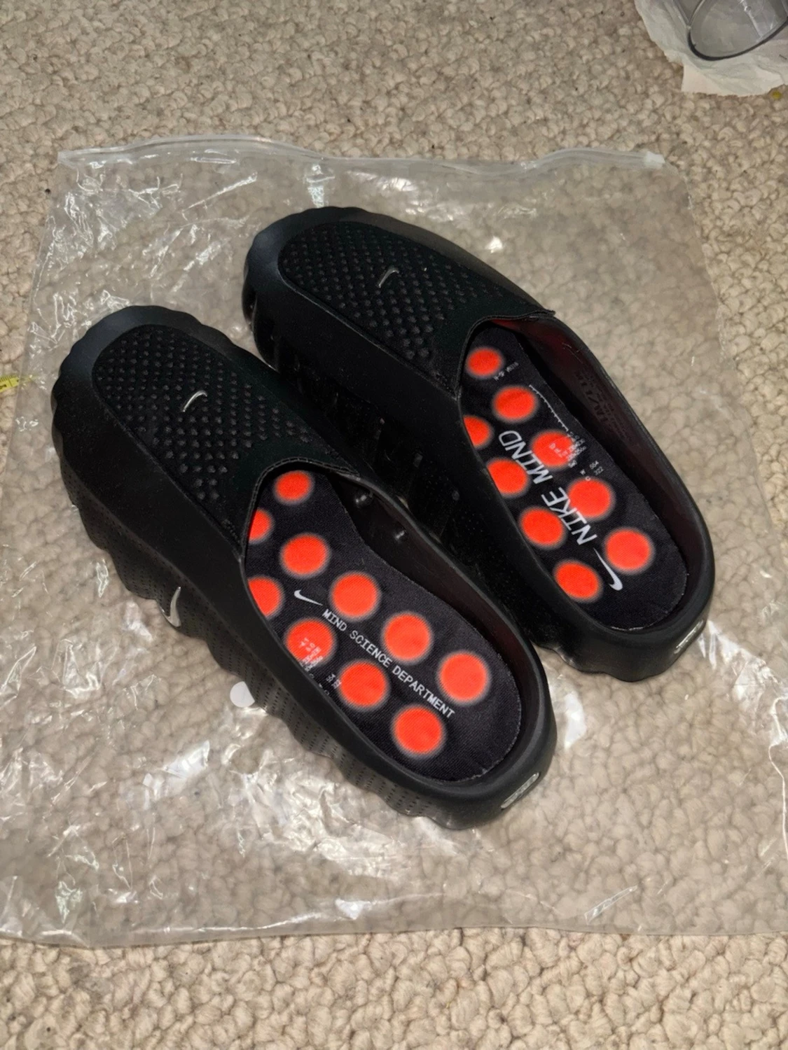 Svarta Nike mind tofflor - 3