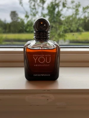 Stronger With You Absolutely  - Swy Absolutely med cirka 45 av 50 ml kvar. Kvitto finns! Bara att skriva vid fundering eller fråga. 
