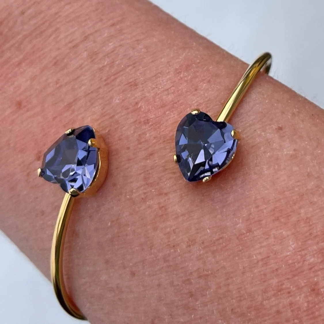 Armband, Bangle, guldpläterad hjärt kristaller.  - 4