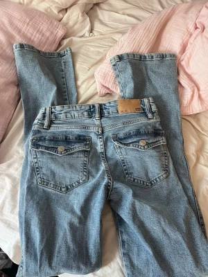 Jeans  - Jeans från lager ej använda 