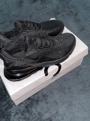 Nike air 270 helt nya oanvända - Helt nya i storlek 41-42