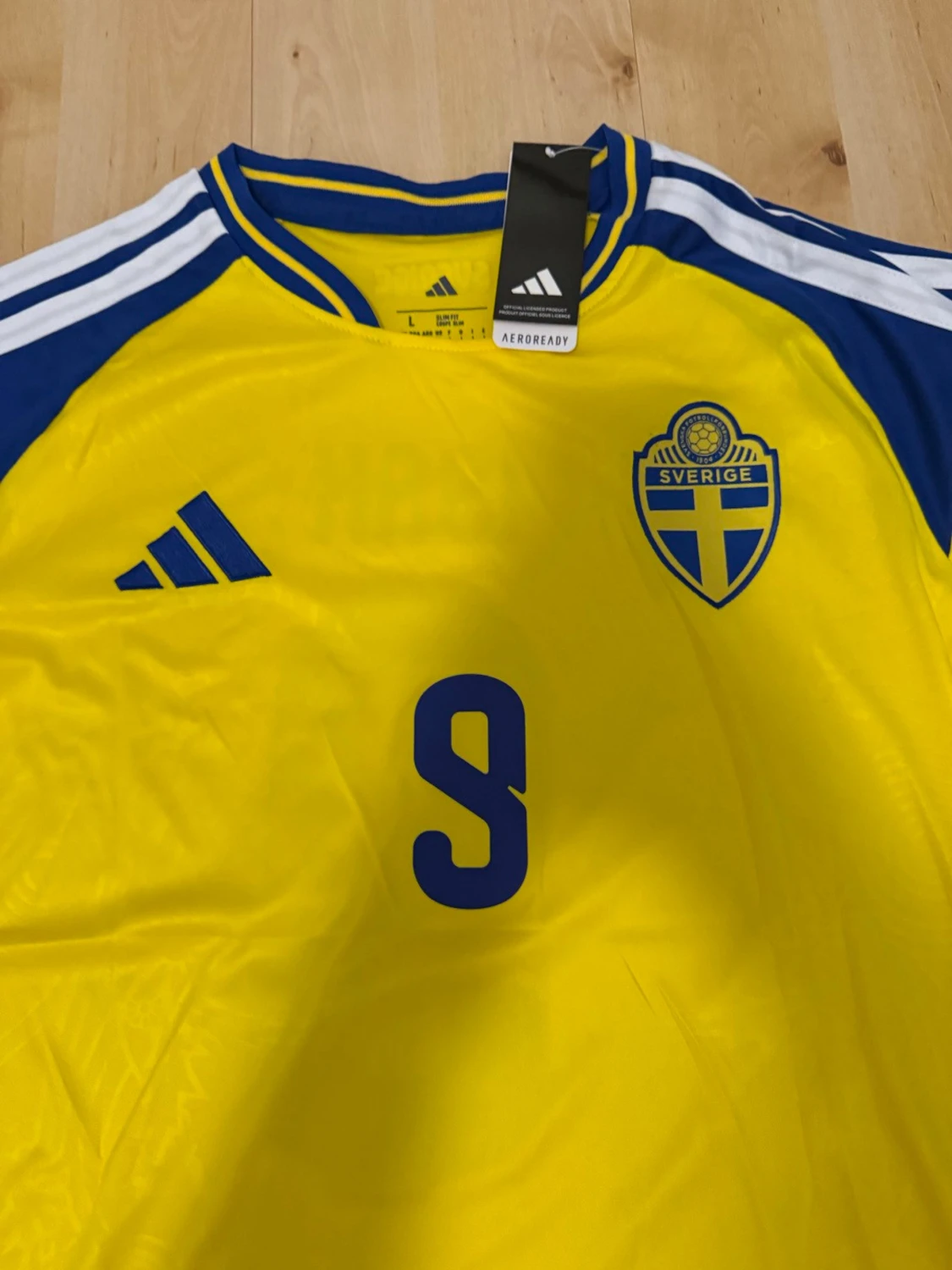 Isak #9 – Sverige Hemma (storlek M) - 3