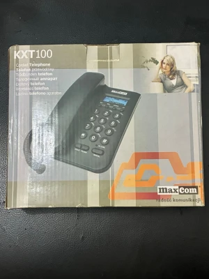 MaxCom KXT100 sladdtelefon - Säljer en klassisk svart sladdtelefon från MaxCom, modell KXT100. Telefonen har tydliga knappar, enkel design och är tillverkad i plast. Perfekt för dig som vill ha en enkel och pålitlig bordstelefon till hemmet eller kontoret. Själva telefonen finns inte. 