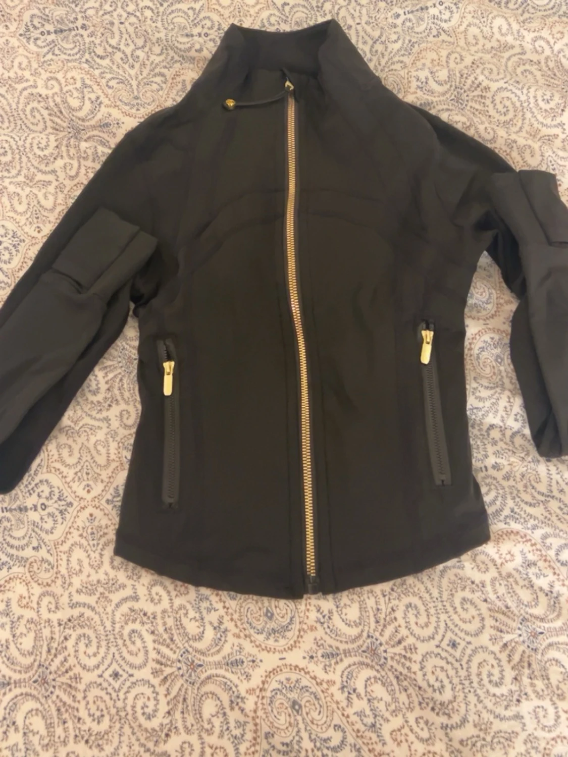 Lululemon - 4