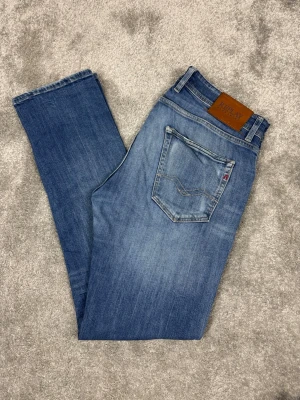 Replay jeans  - Ett par riktigt snygga jeans från Replay i storlek W34 L34 i modellen Grover 