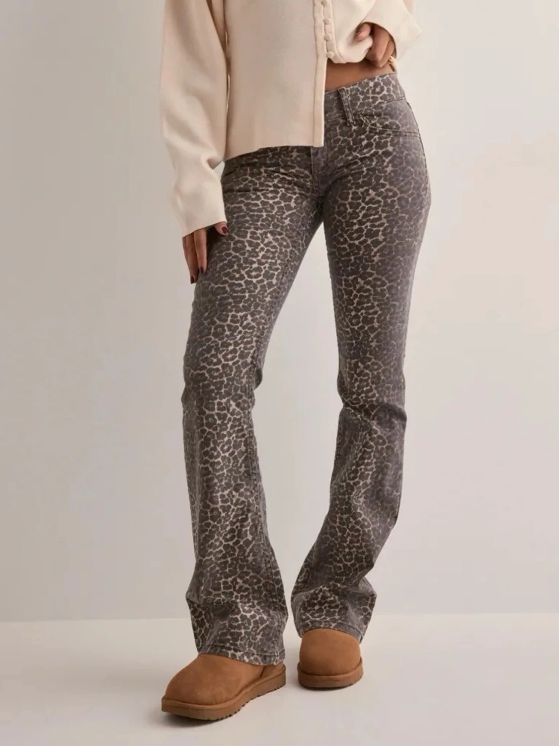 Leopard Jeans