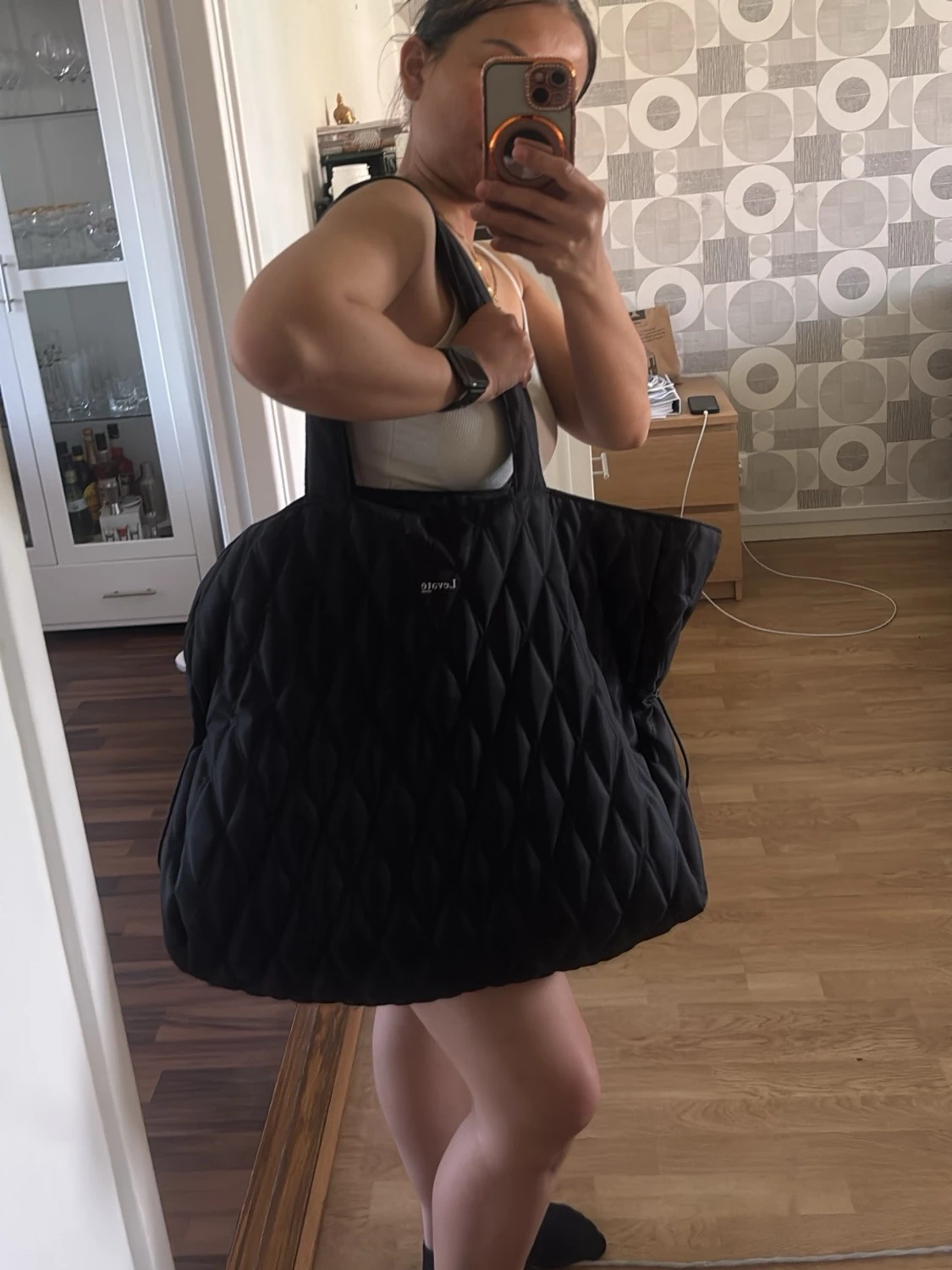 Svart quiltad shoppingväska Leveté