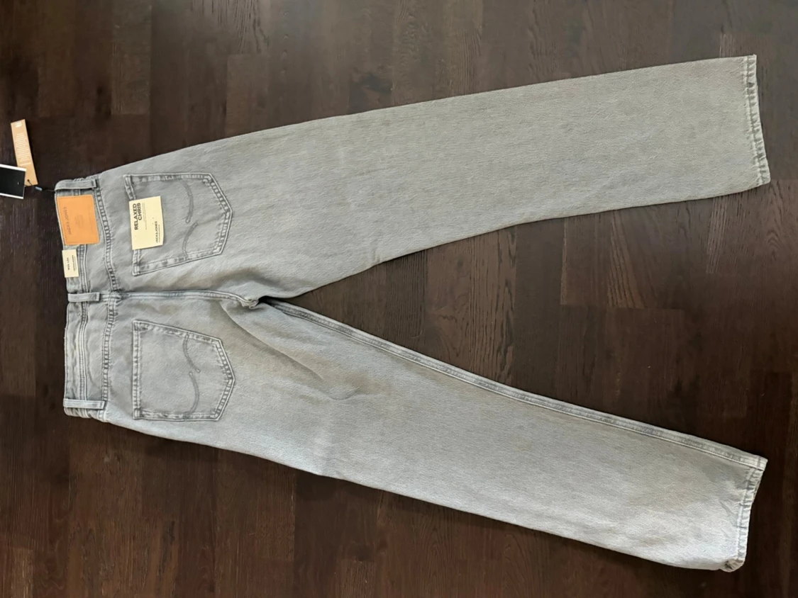 Grå jeans från Jack & Jones - 1