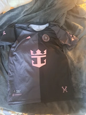 Fotbollströja - Fotbollströja