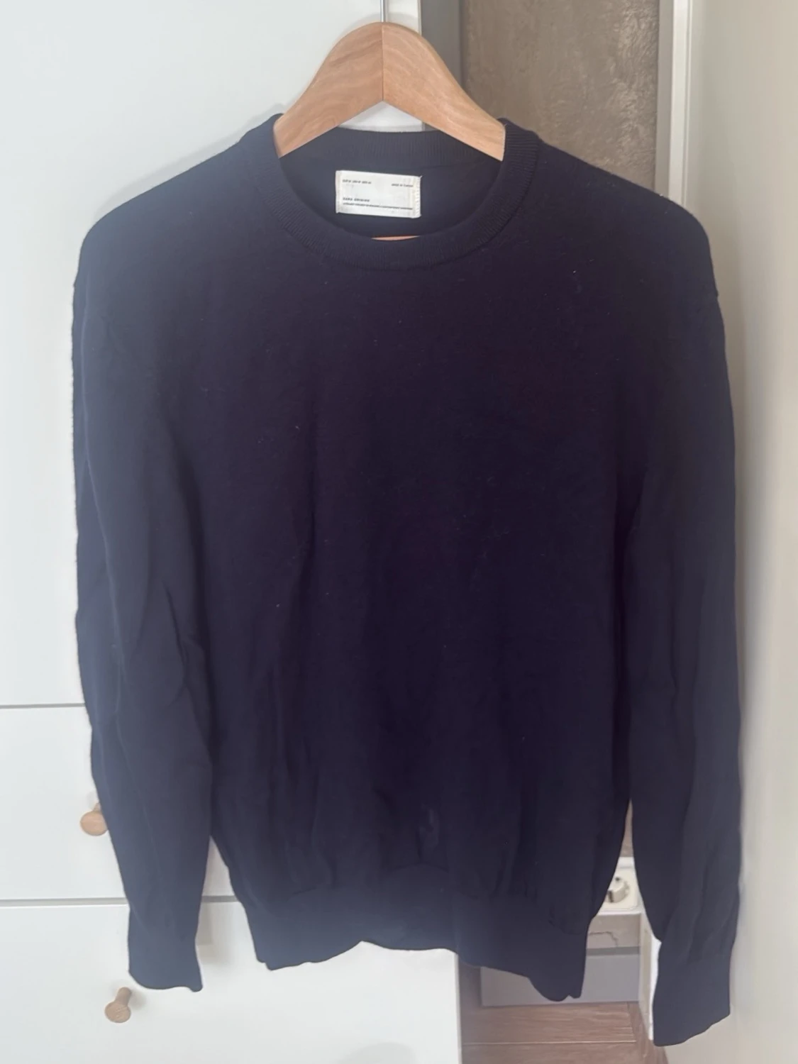 Mörkblå stickad tröja från Zara