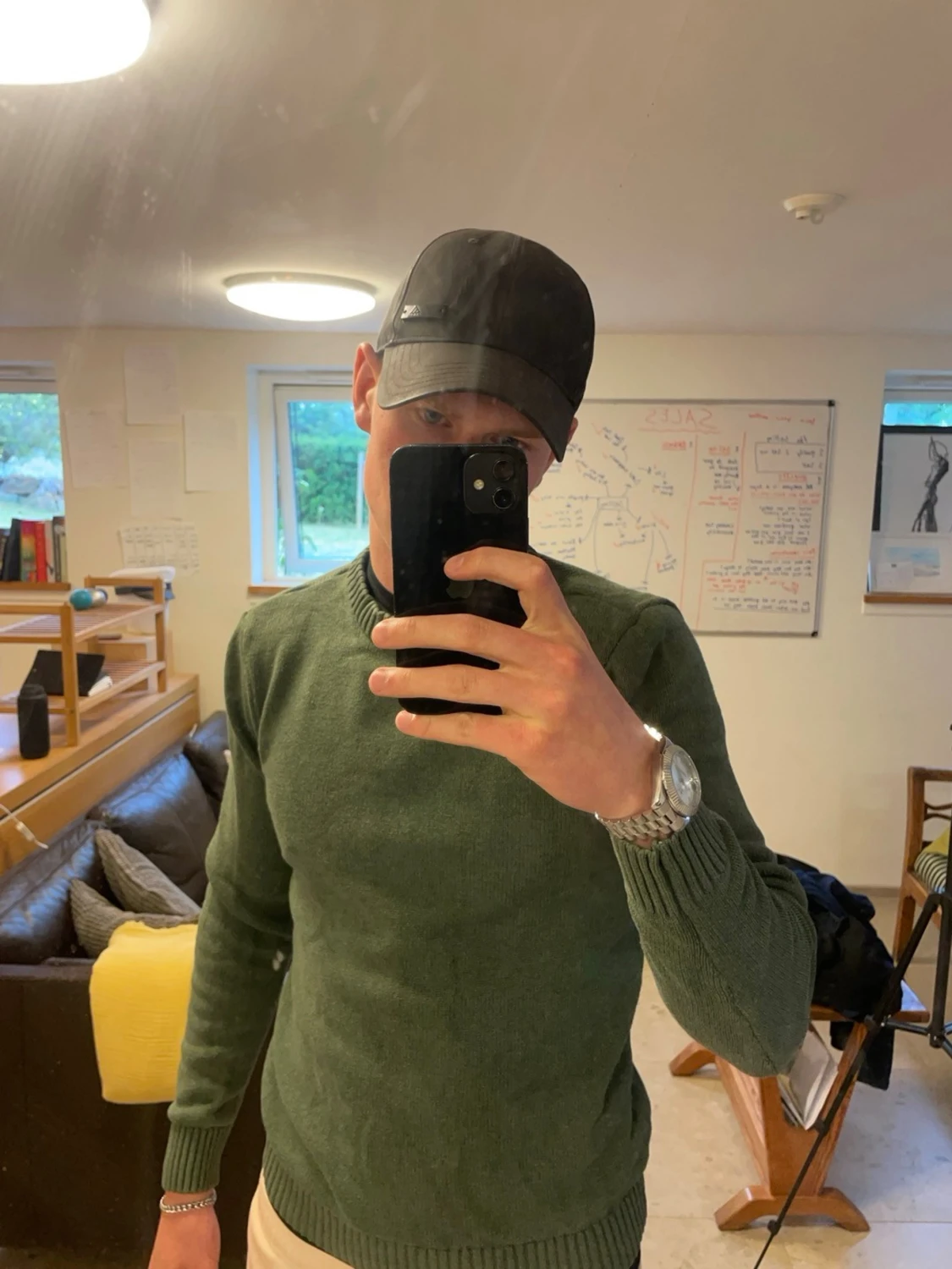 Grön stickad tröja med rund hals - 4