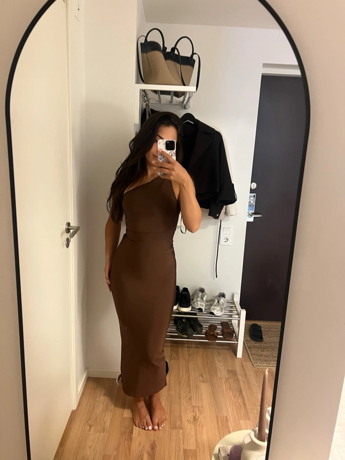 Brun one shoulder långklänning - 1