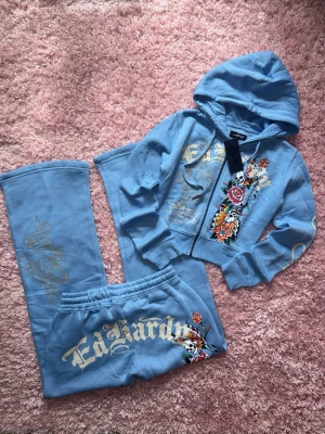 Ed hardy tracksuit - Gorgeous brand new ed hardy set with tags! Low waisted sweatpants and pretty details <3  Size S, I would say fits well for xs-s